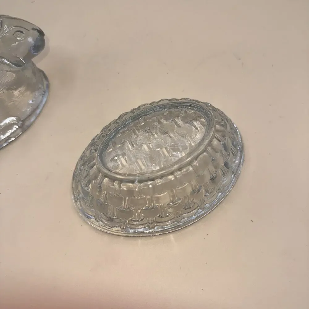 Vintage LE SMITH Glass Bunny Rabbit Covered Candy Dish 4.5